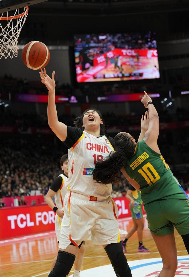 張子宇8分3籃板，中國隊83：71巴西，世預賽4勝1負收官